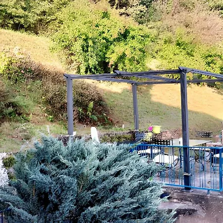 Daire Confortable / 70 M² / Superbe Jardin
