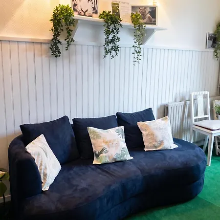 Daire Confortable / 70 M² / Superbe Jardin *