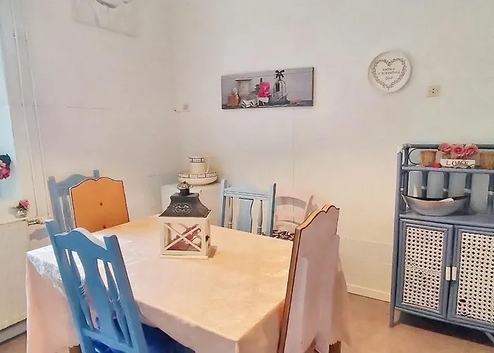 Confortable / 70 M² / Superbe Jardin Apartmán Pouxeux