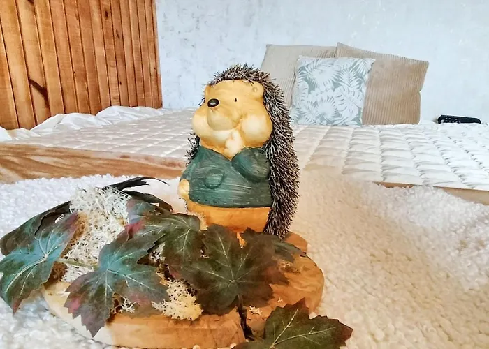 Confortable / 70 M² / Superbe Jardin Apartmán Pouxeux